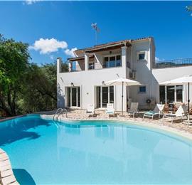 3 bedroom villa with heated pool in Kassiopi, Corfu, sleeps 6